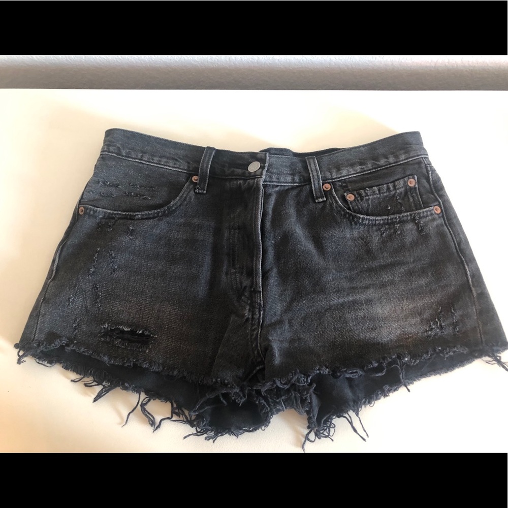 Levi’s 501 cut off shorts